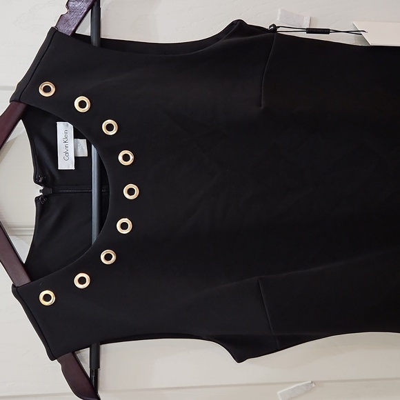Calvin Klein Black Sleeveless  Knee Length Dress With Gold Grommets Sz 2 - Picture 2 of 11